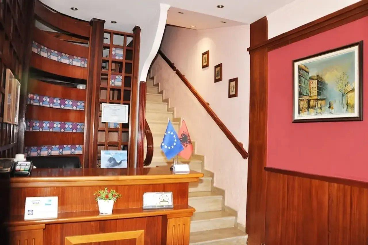 Hotel Lugano Tirana